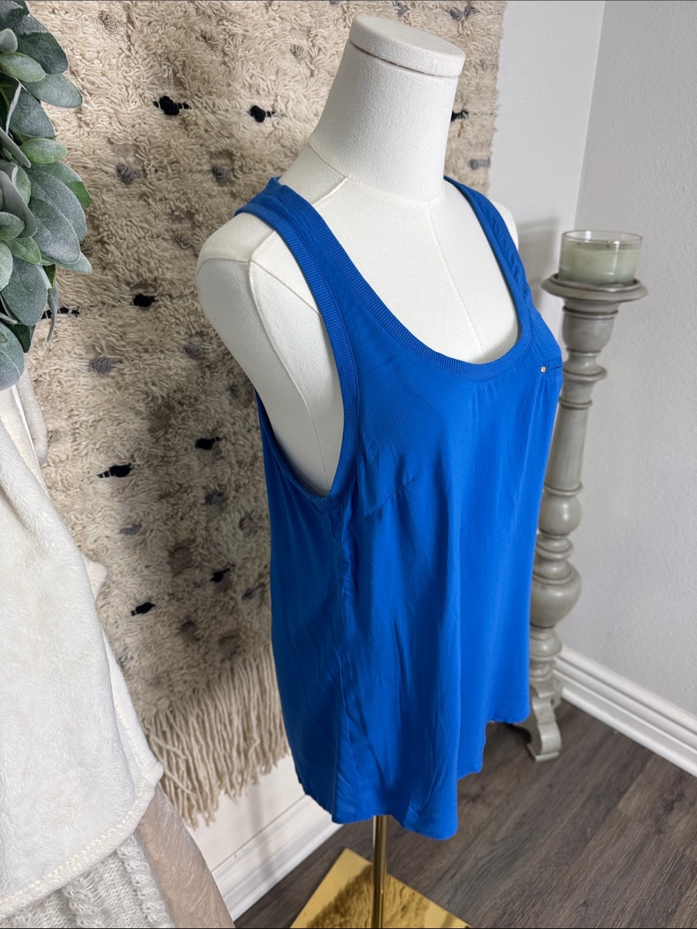 Guess Blue scoop neck Tank Top with pocket size M - Picture 3 of 6